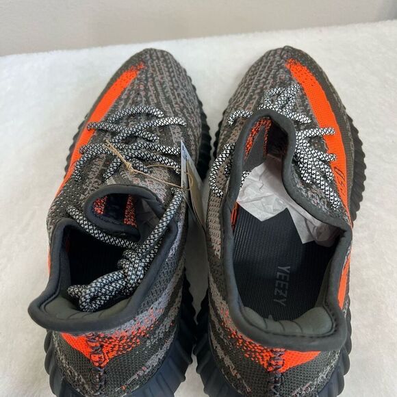 Yeezy Boost 350 V2 Carbel Stegrey/Solred NEW IN BOX 9 Mens - Picture 7 of 11